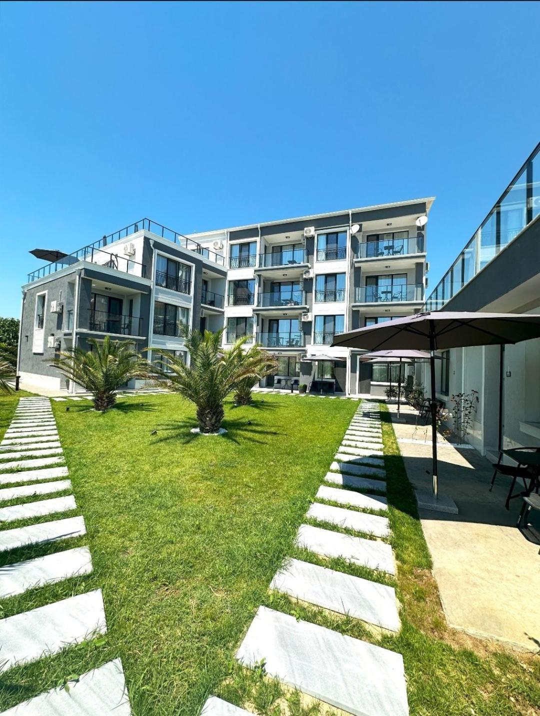 סוזופול Семеен Хотел Golden Place מראה חיצוני תמונה